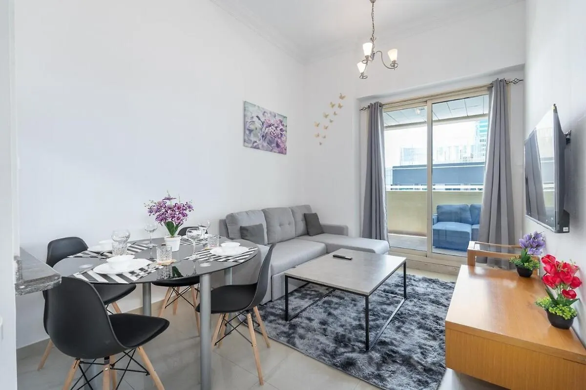 Apartment Cozy & Simple 1-Bedroom Flat In Dubai Marina United Arab Emirates
