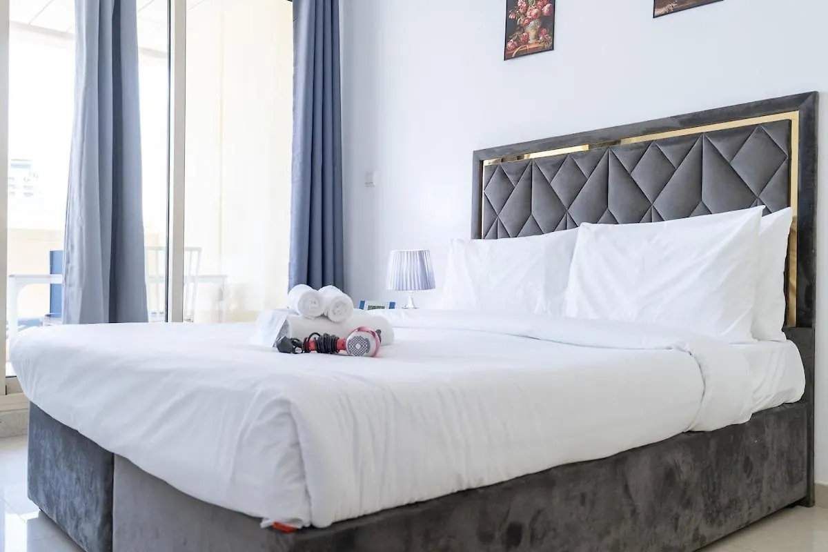 Apartment Cozy & Simple 1-Bedroom Flat In Dubai Marina United Arab Emirates