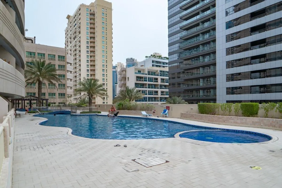 Apartment Cozy & Simple 1-Bedroom Flat In Dubai Marina