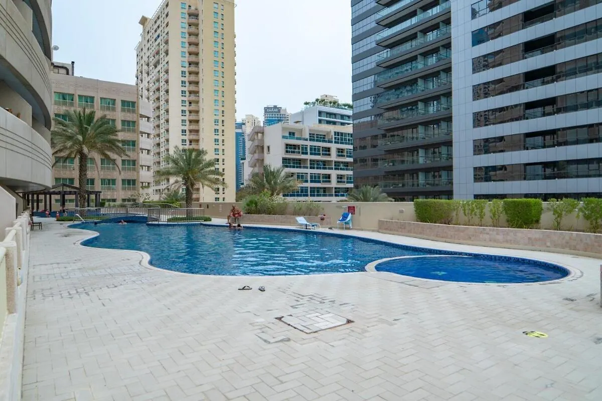 Cozy & Simple 1-Bedroom Flat In Dubai Marina 0*,