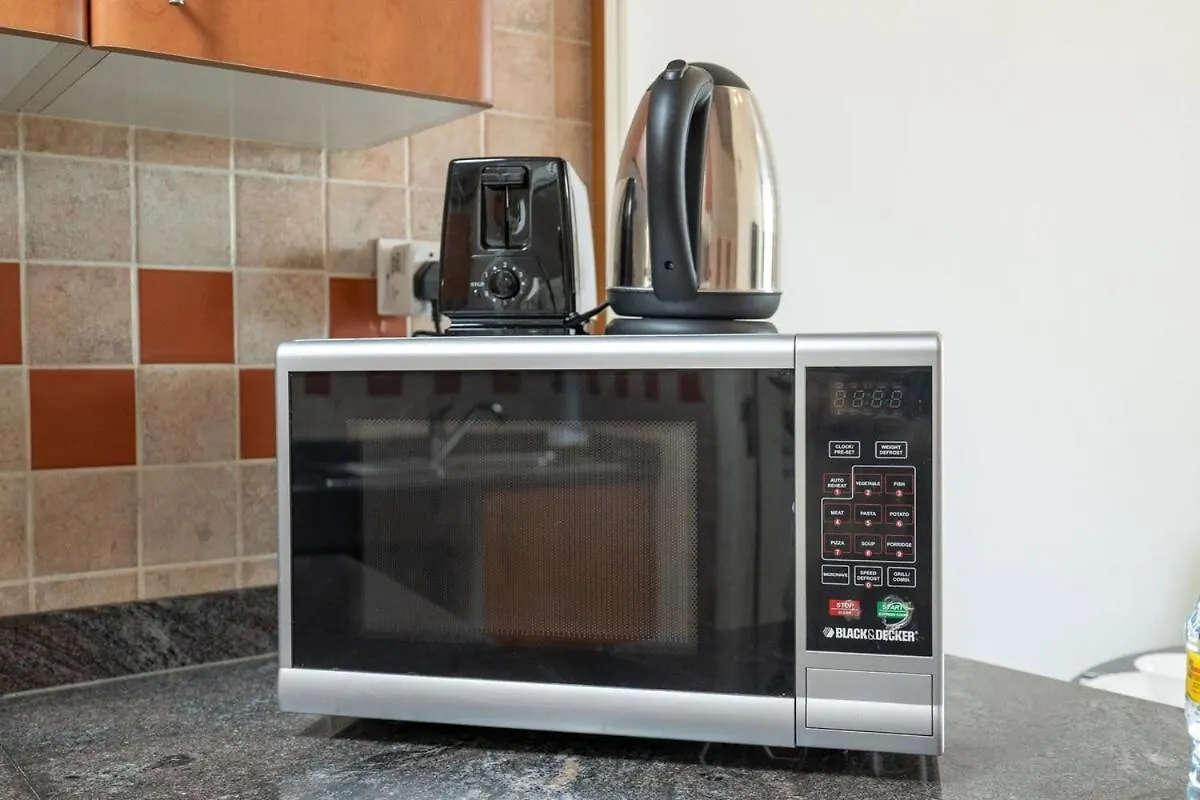 Apartment Cozy & Simple 1-Bedroom Flat In Dubai Marina