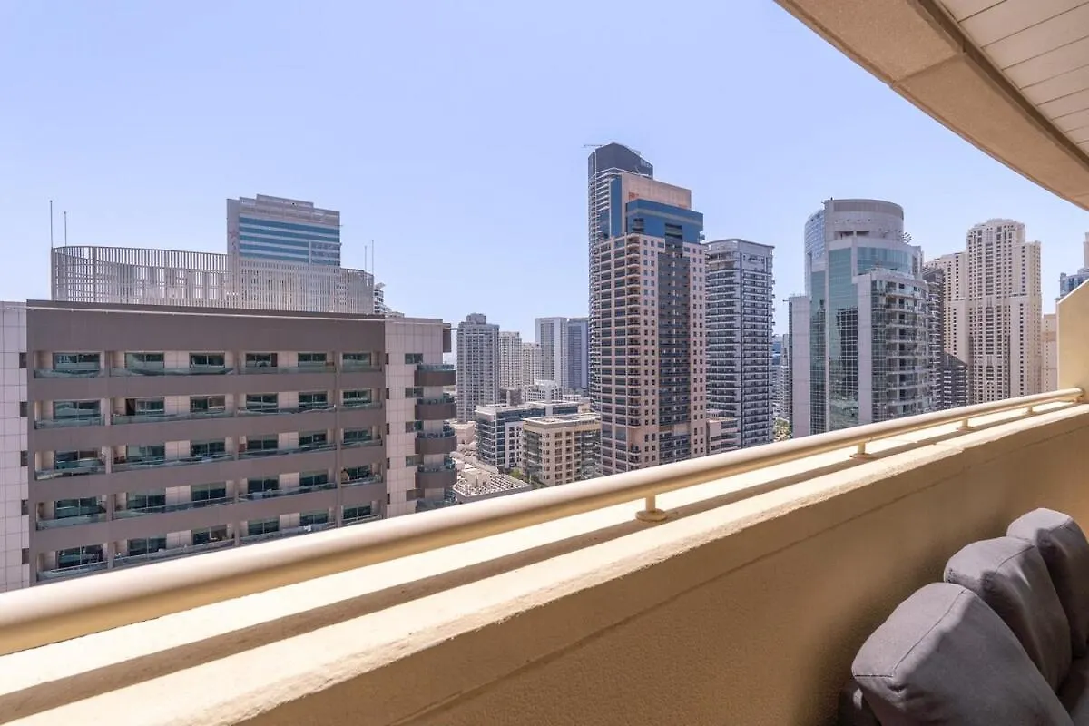 Cozy & Simple 1-Bedroom Flat In Dubai Marina United Arab Emirates
