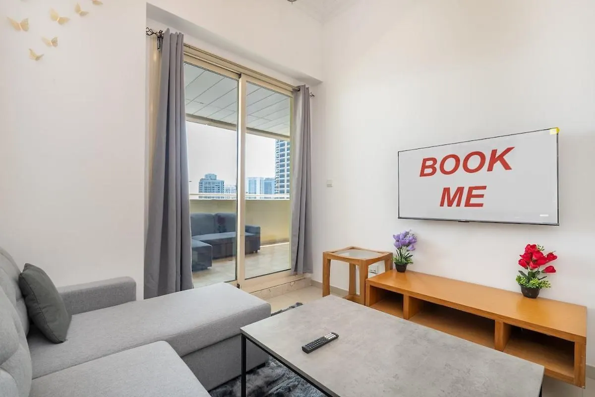 Cozy & Simple 1-Bedroom Flat In Dubai Marina