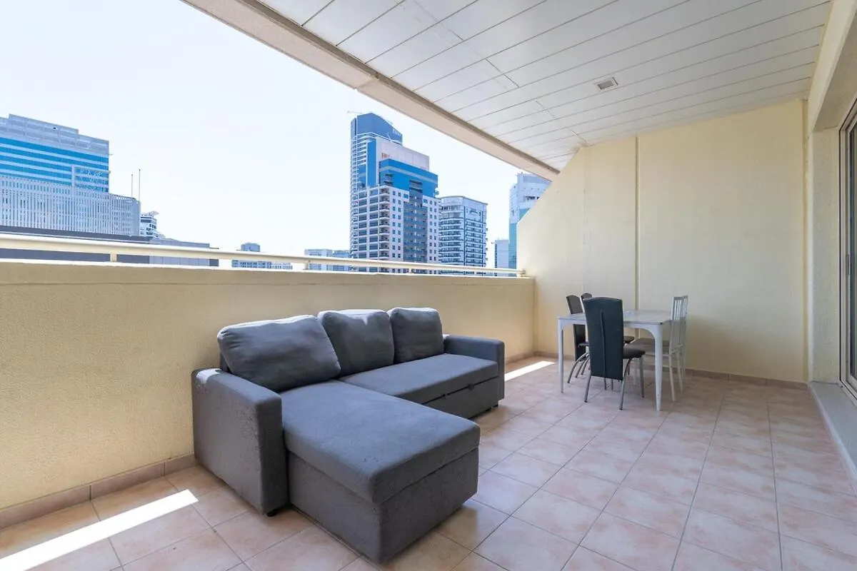 Cozy & Simple 1-Bedroom Flat In Dubai Marina 0*,